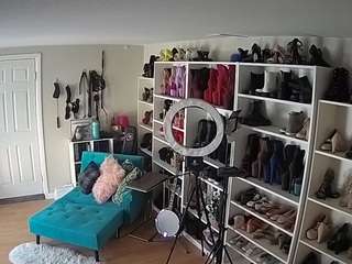 voyeurcam-missoliviablack-03