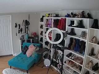 voyeurcam-missoliviablack-03