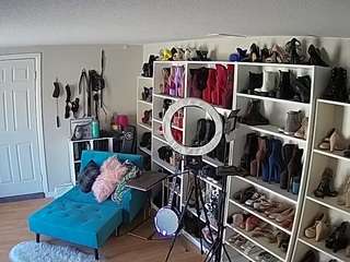 voyeurcam-missoliviablack-03