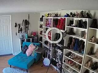 voyeurcam-missoliviablack-03