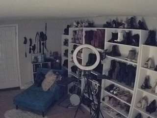 Miss Olivia Black Dressing Room