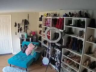 voyeurcam-missoliviablack-03