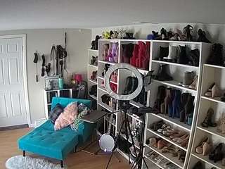 voyeurcam-missoliviablack-03