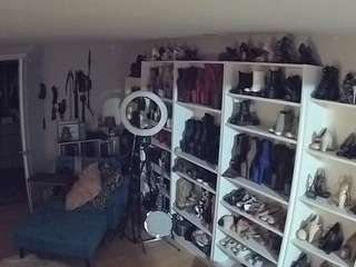 Эта модель сейчас онлайн. voyeurcam-missoliviablack-03