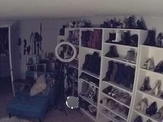 Dit model is nu live. voyeurcam-missoliviablack-03