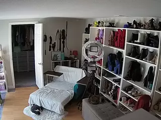 Miss Olivia Black Dressing Room's Live Sex Cam Show