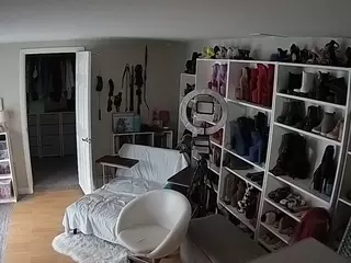 Miss Olivia Black Dressing Room's Live Sex Cam Show