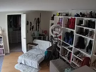 Miss Olivia Black Dressing Room's Live Sex Cam Show