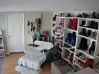 Miss Olivia Black Dressing Room's Live Sex Cam Show
