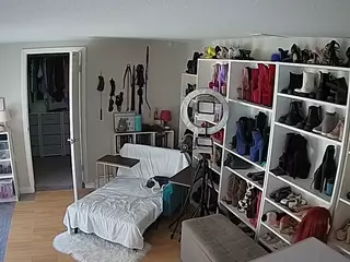 Miss Olivia Black Dressing Room's Live Sex Cam Show