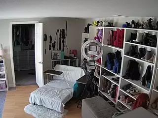 Miss Olivia Black Dressing Room's Live Sex Cam Show