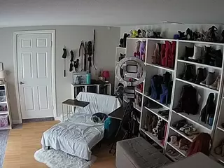 Miss Olivia Black Dressing Room's Live Sex Cam Show