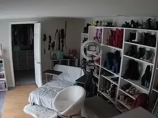Miss Olivia Black Dressing Room's Live Sex Cam Show