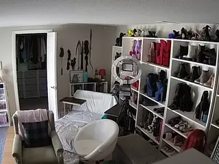 Miss Olivia Black Dressing Room's Live Sex Cam Show