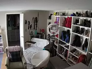Miss Olivia Black Dressing Room's Live Sex Cam Show