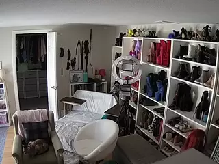 Miss Olivia Black Dressing Room's Live Sex Cam Show