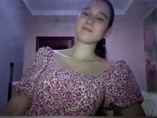 Louise live cam preview