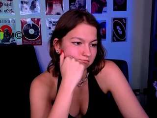 liana-best live webcam show