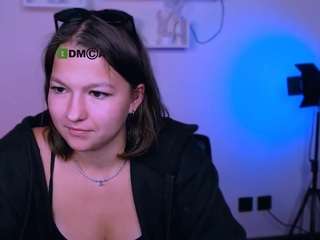 liana-best live cam preview