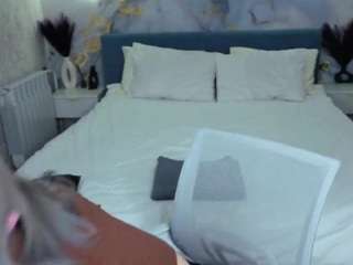 Mẫu này đang trực tiếp. tessa-ashe