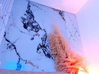 le modèle venus-coleman est en webcam porno dans un show sur le site camsoda, il possède les tags suivants: ahegao,ass bouncing,black hair,body massage,brown eyes,camel toe,drinking,flashing,foot fetish,lovense,strapon,tattoos,toys,curvy,hd,small tits