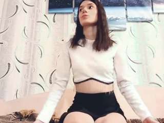 Live webcam model yajairatroung on Soda Cams