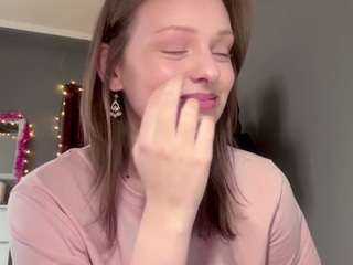 Live webcam model blythegeitgey on Soda Cams