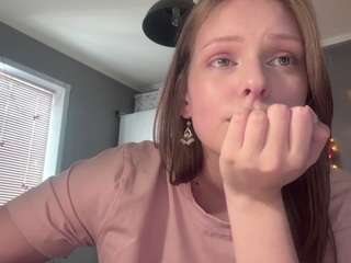 Live webcam model blythegeitgey on Soda Cams