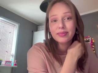 Live webcam model blythegeitgey on Soda Cams