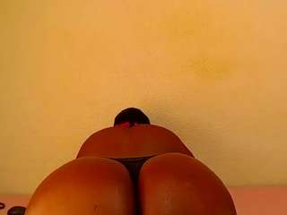 busty42ddza Live Webcam on CamSoda