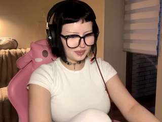 carlynpillette live cam profile