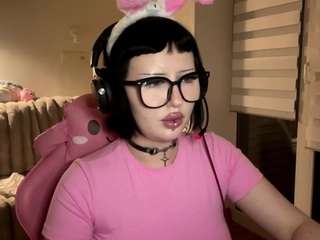 carlynpillette live cam profile