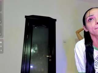 cheerishh's CamSoda show and profile