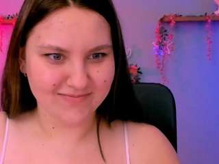 ivy-shine's CamSoda show and profile