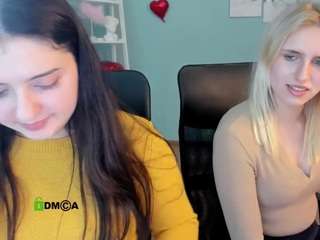 lindasave1 Live Webcam on CamSoda