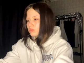 le modèle nerissasandstede est en webcam porno dans un show sur le site camsoda, il possède les tags suivants: ahegao,skinny,no drinking,no smoking,normal,orgasm,pov,pussy,sex toys,sexy,shaved pussy,spank,anal toys,strip,striptease,tattoos,tease,teen (18+),tiny tits,twerk