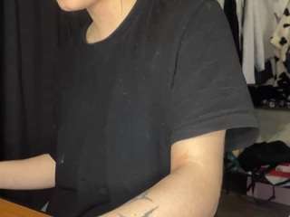 nerissasandstede's CamSoda show and profile