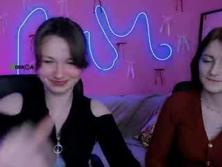 sally-meow Live Webcam on CamSoda