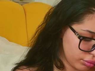 le modèle bunnynyx est en webcam porno dans un show sur le site camsoda, il possède les tags suivants: ass bouncing,ass clapping,brown eyes,brown hair,erotic dance,fingering,normal,teen 18,young adult,hd