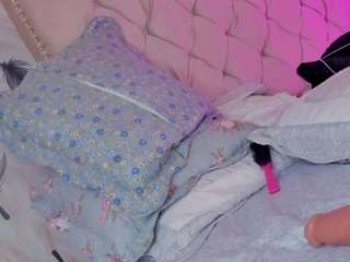charlotsweett's live room