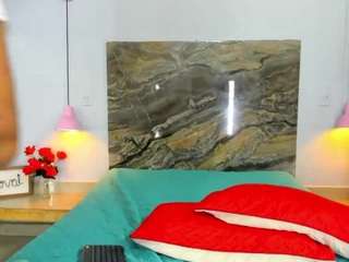 darla-jackson live cam profile