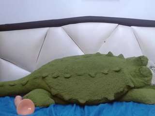 le modèle madisoncopers est en webcam porno dans un show sur le site camsoda, il possède les tags suivants: anal,anal toys,black hair,blowjob,brown eyes,deepthroat,dildo or vibrator,double penetration,large tits,no drinking,no smoking,bbw,hd