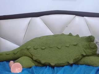 le modèle madisoncopers est en webcam porno dans un show sur le site camsoda, il possède les tags suivants: anal,anal toys,black hair,blowjob,brown eyes,deepthroat,dildo or vibrator,double penetration,large tits,no drinking,no smoking,bbw,hd