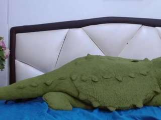 le modèle madisoncopers est en webcam porno dans un show sur le site camsoda, il possède les tags suivants: anal,anal toys,black hair,blowjob,brown eyes,deepthroat,dildo or vibrator,double penetration,large tits,no drinking,no smoking,bbw,hd