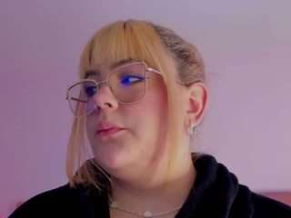 sophia-rossee webcam