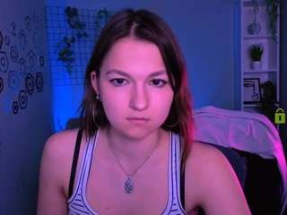 bella-dorn's CamSoda show and profile