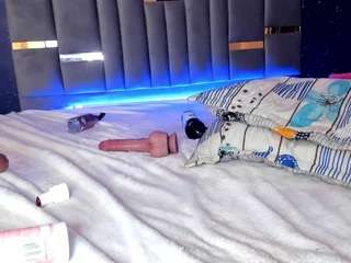 Chaannelqueen live webcam show