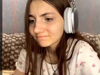 le modèle eldorasebero est en webcam porno dans un show sur le site camsoda, il possède les tags suivants: anal,orgasm,fingers,fuck machine,full nudity,genital piercings,handjob,naked,no drinking,no smoking,playdildo,facial piercings,pov,sex toys,shaved pussy,skinny,squirter,teen 18,twerk,wet