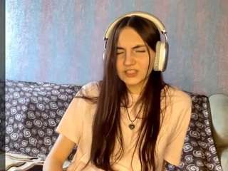 le modèle eldorasebero est en webcam porno dans un show sur le site camsoda, il possède les tags suivants: anal,orgasm,fingers,fuck machine,full nudity,genital piercings,handjob,naked,no drinking,no smoking,playdildo,facial piercings,pov,sex toys,shaved pussy,skinny,squirter,teen 18,twerk,wet