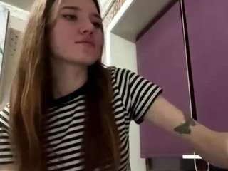 fayeschoenhals live cam profile